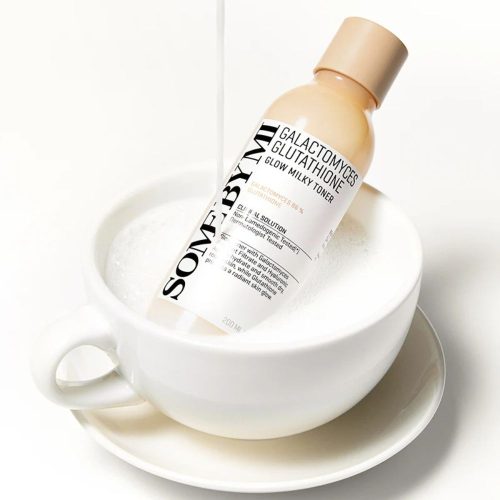 SOME BY MI Galactomyces Glutathione Glow Milky Toner