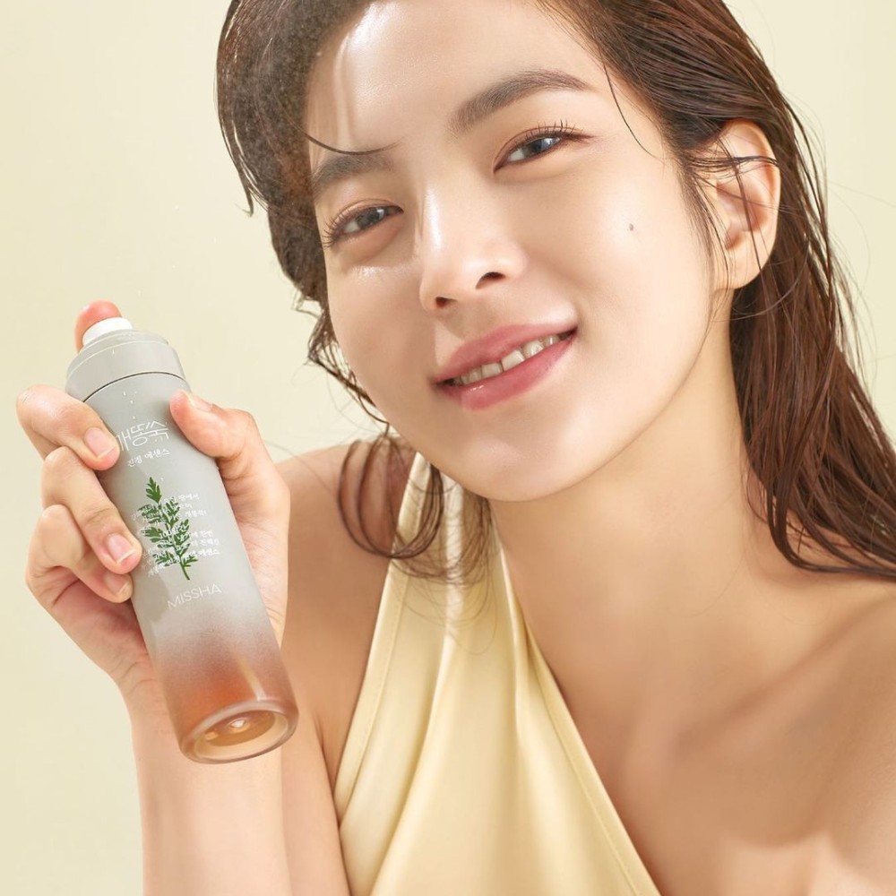 Missha Artemisia Calming Essence Mist Type
