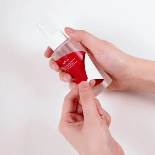 Isntree Chestnut AHA 8 Clear Essence 2